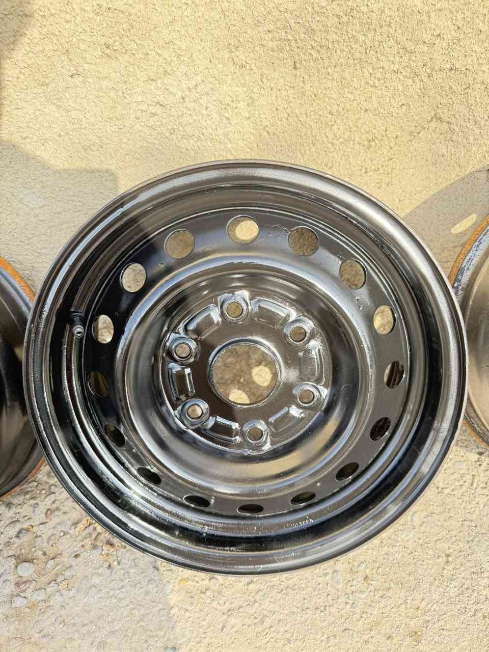 سلام عليكم ويل للبيع مال جنبي ناصي ايو فلس كلهن اصلي السعر 140مكان نجف حي الانصار خاص موجود الرقم ***********
