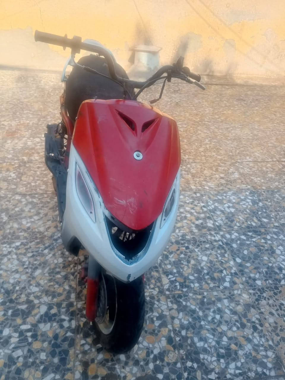 دراجه ماكس ثعلب سرعته ميه او رابعين سعر ٢٠٠  ***********
