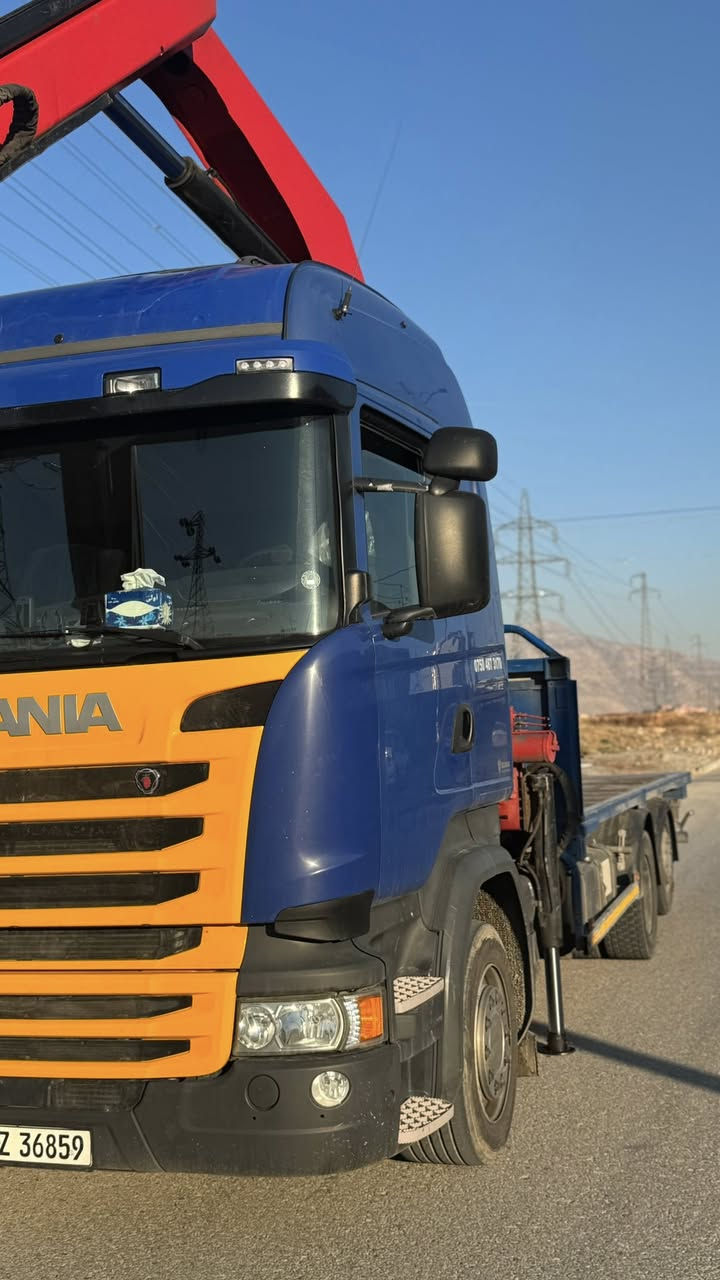 اسكانيا كرين ٢٠١٧
كرين بالفينكر ٦ طن ٣ سلايد 
ريموت كونترول فول سيفتي 
فول مواصفات 
رقم و سنوي جديد 
عنوان دهوك 
رقم تلفون: ***********
