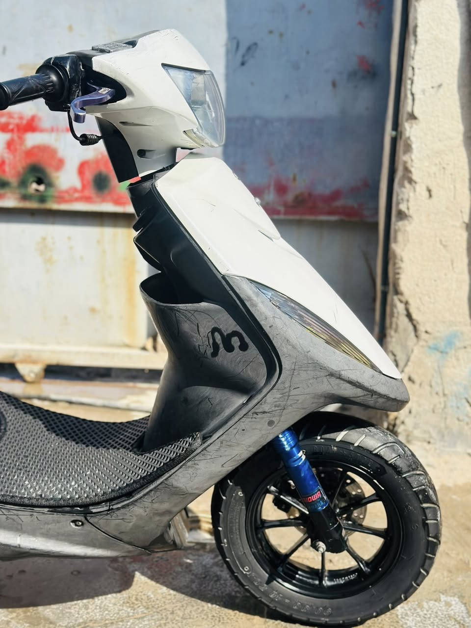 السلام عليكم ماكس عدله للبيع
الدراجه ما صارله هواي من نازله من الرمبه بيه غراض اصليات ومكيناته كفاله السعر ٨٥٠ مكاني مدينه الصدر ***********
