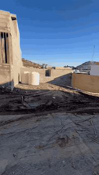 أرض • دهوك أفريكي • ١٠٠م