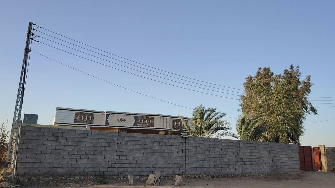 السلام عليكم بيت للبيع مساحته 800 طابوا في الانبار قضاء هيت ناحيه الفرات السعر والتفاصيل على صاحب الدار الرقم ***********
