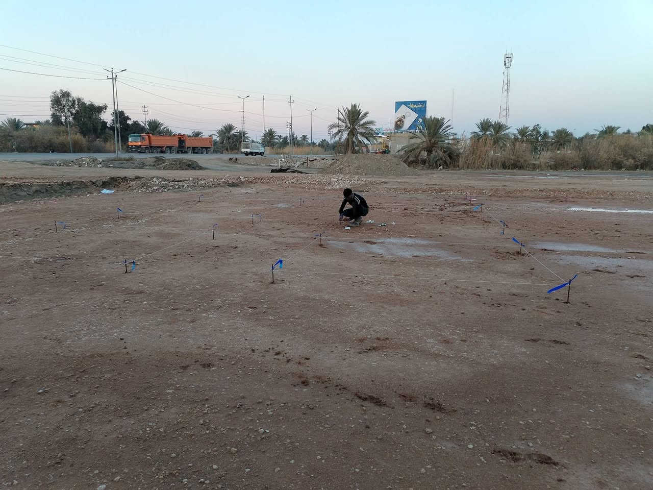 تنفيذ كافة الأعمال المساحيه وكافة المخططات
أحدى أعمالنا المساحية يوم الإثنين.
تسقيط. بناية مدرسة بمساحة.. 1600متر
تسقيط خريطة. مزرعة بمساحة ٢١٥ متر
تنفيذ كافة الأعمال المدنيه والمساحیه
بدقة عالية
المساح عماد الجبوري *********** واتساب
