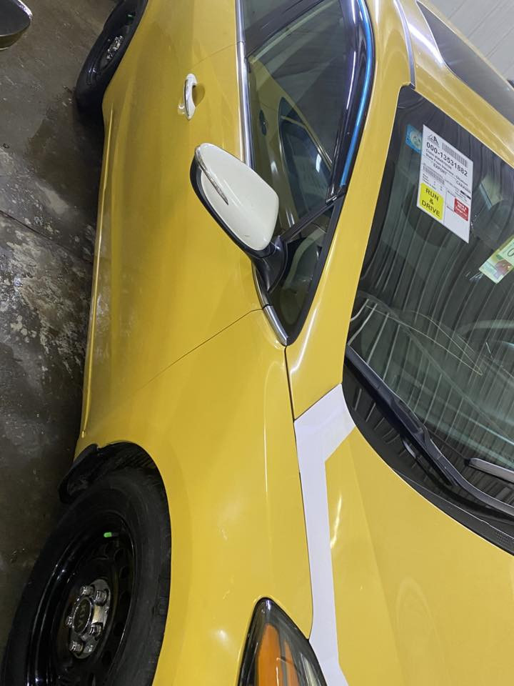 فورتي 2014 وارد كندي مكينه  2000وسونار دخل المنشور
السيارة فول مواصفات 
مكينه جديده جديد ترايك زيرو كير بلادي 
صدر امامي خلفي جديد
تخم تاير جديد
منظومه تبريد جديده 
سياره جدا نضيفه
دوشمه كشنات وارضيه وجنطه جديده  
رقم بغداد  
هيئه غرامات مصفره 

السعر 100 بيها مجال


**إذا كنت صاحب هذا الإعلان وتريد حذفه لأي سبب، رجاءا أرسل رسالة إلى الدعم الفني**