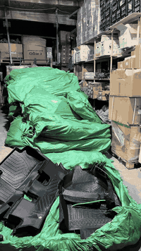 الحمدالله وصول ارضية سيارات ربل فخمة تغطي الدوسه (5D) حوضية بقياسات وقالب بلادي على حسب نوع و موديل سيارتك 
متوفر لجميع سيارات الـ ( ٥ راكب) و ( ٧ راكب)
جمله و مفرد متوفرة… 💣💣💣
المواصفات :
✅ نوعية ممتازة ثخينة  ..
✅ تحافظ على ارضية السيارة الاصلية ..
✅ تحميها من الماء والتلف ..
✅ قياسات الارضيات حسب نوع وموديل كل سيارة ..
✅ تعطي منظراً جمالياً راقياً للسيارة ..
✅ سهلة الغسل بالماء أو المسح ..
✅ تغطي الدوسة الجانبية بالكامل ..
✅ بدون رائحة ..

للحجز او الاستفسار مراسله الصفحه على الخاص 
 ***********    او على واتساب 📩
