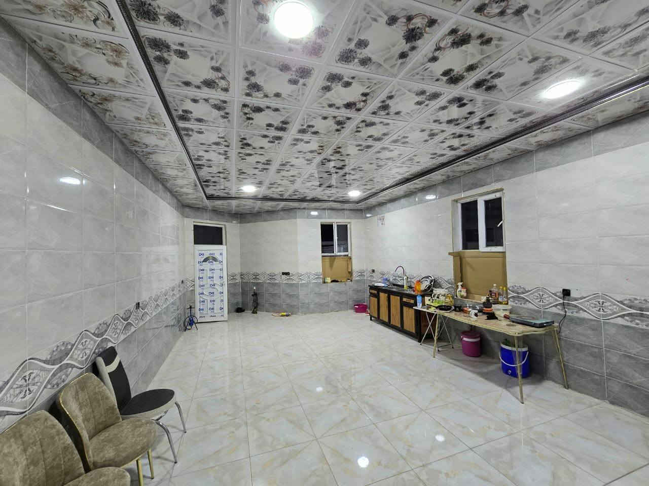 بيت للبيع
 او مراوس 
ب بيت داخل سامراء 
المساحه الكليه 870 متر 
مساحة البناء 280 متر 
بناء حديث
الموقع العباسيه خلف المعارض
يبعد عن شارع العام 500متر
التبليط يبعد عن البيت 30 متر 
للاستفسار خاص او الاتصال على الأرقام التاليه 
*********** 
***********
