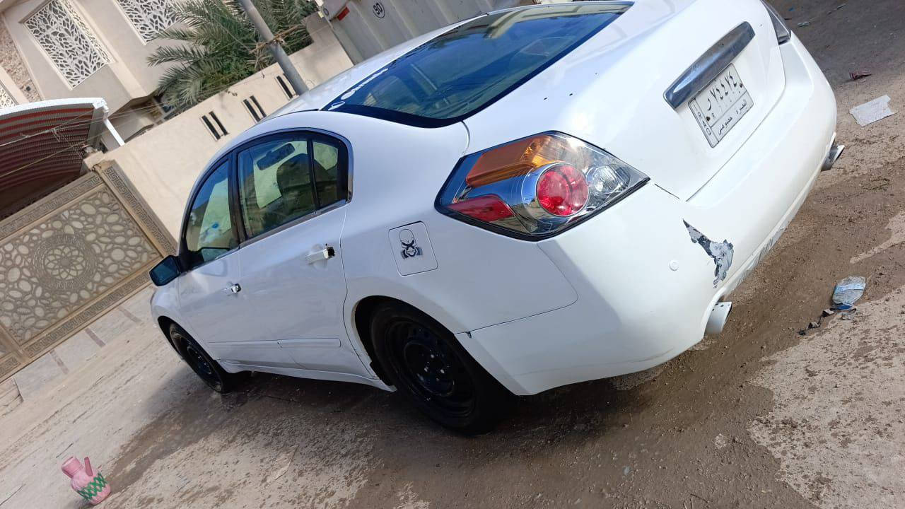 نيسان التيما مديل 11 كير ومحرك كفاله سنويه  28 حداديه توت شادا جديدة كهربائيات شغاله بيها ملاحضات بسيطه للترتيب سعر 60 بصره بل عشار ***********
