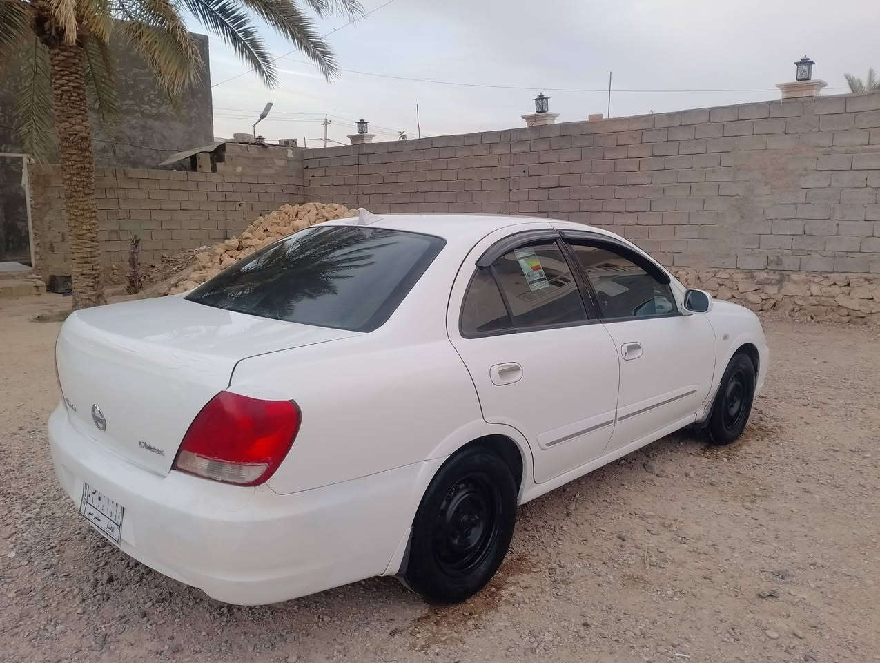 سلام عليكم بيع سني موديل 2010 محرك 1600 تخم تاير جديد صدر جديد مابيه ي نقص رقم انبار تحويل مباشر تبريد ثلج سياره خير من الله سنويه 29 السعر 78 وبيه مجال بصيط مكان السياره الانبار الرمادي رقم الهاتف ***********
