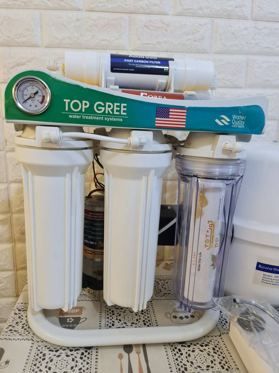 السلام عليكم
منظومة تصفية مياه ٧ مراحل (مستخدم نظيف جدا )
نوع top gree باب اول ماليزي
بيه فلاتر ٧ مراحل  نوع هندي درجة اولى ما مستخدمه جديدة
و دبة ضغط جديدة ما مستخدمة
و صوندات جديدة
و حنفية جديدة
انطي بيها ضمان بدون اي خلل او نقص 
سعرها ٨٥ الف
عنواني بغداد الدورة
ما عندي توصيل
تجي تشوفها بعينك و تاخذها
***********
