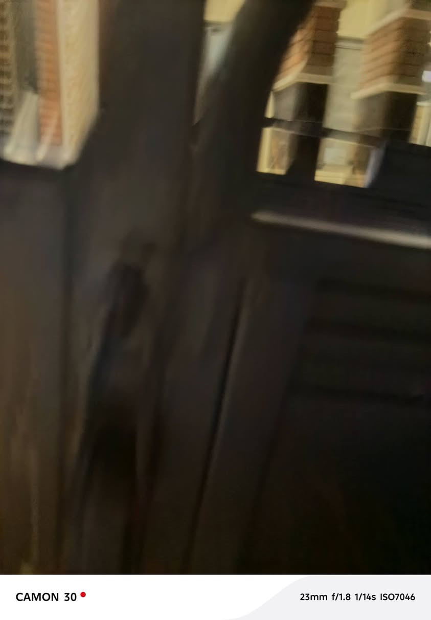 ستوته صقر مديل 22ولمكينه23 رقم وسنويه للبيع سعر مليونين و250 كهربائية شغاله مكان ديوانيه بالحمد رقمي ***********

