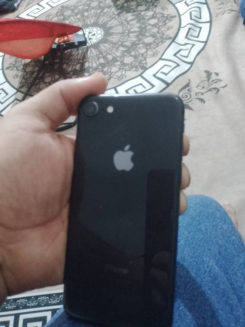 جهاز ايفون للبيع كلشي مابي مكفول كفاله عامه السعر 90وبي مجال الاتصال على هاذ الرقم ***********
