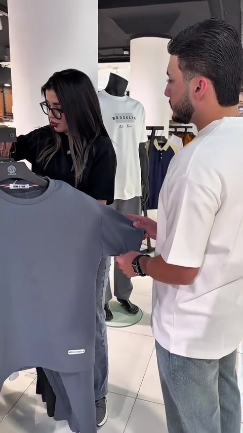 المجمع مفتوح 24 ساعه طيلة ايام الاسبوع  يوجد توصيل 5 لجيمع محافظات العراق  الفرع الاول-📍بغداد-زيونة-شارع الربيعي-مقابيل خطار  سنتر عمارة تاج سنتر داخل السرداب.                                                   هاتف :-*********** الفرع الثاني-📍بغداد-المنصور-تقاطع الرواد-مقابل مطعم العريش-عمارة مناحل حيدر الملا-داخل السرداب. ‎هاتف:-*********** الفرع الثالث-📍الموصل-حي الزهور-قرب كولدن مول ‎هاتف:-***********
