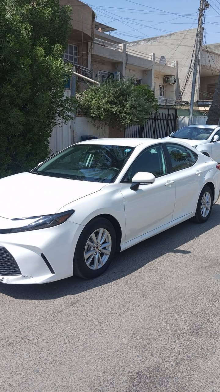🚘 للبيع | تويوتا كامري 2024 LE هايبرد
للجادين فقط 🌟

✅ موديل 2024
✅ فئة LE Hybrid
✅ الممشى: 35 ألف كم
✅ السيارة باسمي وأنا مستوردها شخصياً.
✅ حادثها، وكل التفاصيل موضحة بالصور 
✅  رقم بغداد

💰 السعر المطلوب: 193$، وبها مجال للجادين.

📞 للتواصل:  ***********

⚠️ ملاحظة: أني مو متواجد على الفيس، لذلك الرجاء الاتصال أو المراسلة على رقم الهاتف
والله يرزق الجميع.
