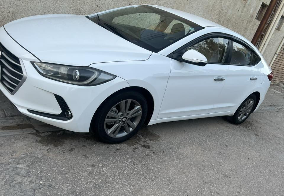 السلام عليكم 
هونداي النترا خليجي موديل 2017 
محرك 2000  
رقم اربيل إنگليزي 
السيارة مبدل بيه قطعتين شركة باب سائق + چاملغ بلادي السيارة جاهزة مابيه نقص 
منظومة تبريد جديدة بالكامل / أوتوماتيكي 
تحكم ستيرن اشاير بالمري تبريد خلفي شاشة أندرويد دوشمة جديدة 
مكان السيارة نجف / كوفة / حي ميسان 
غير موجود على الفيس بوك

السعر 145 
للتواصل / ***********
