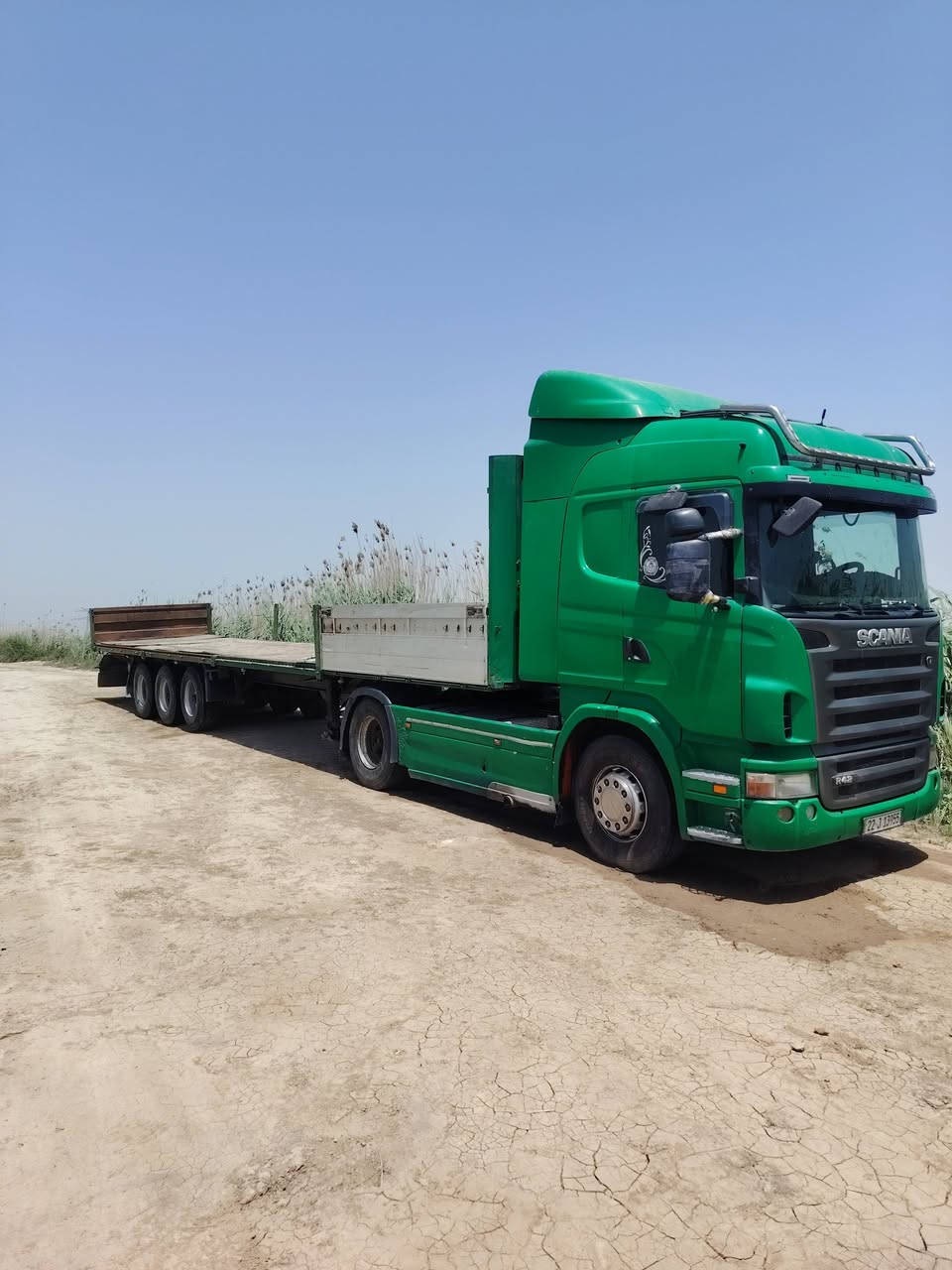 سلام عليكم سكانيه البيع موديل 2006  تعهيد محرك انجكشن كير شاصي روتايدر تحويل  رقم انكليزي السعر 260 وبيه مجال مكان السياره بغداد اليوسفيه /***********
