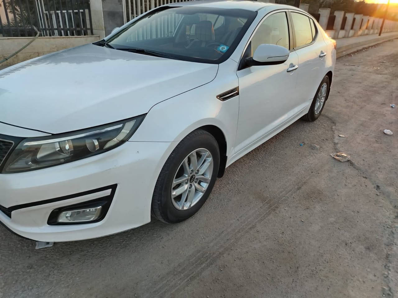 السلام عليكم للبيع كيا اوبتيما 2016خليجي مكينه 2000 ماشيه 122الف مكفوله
***********
