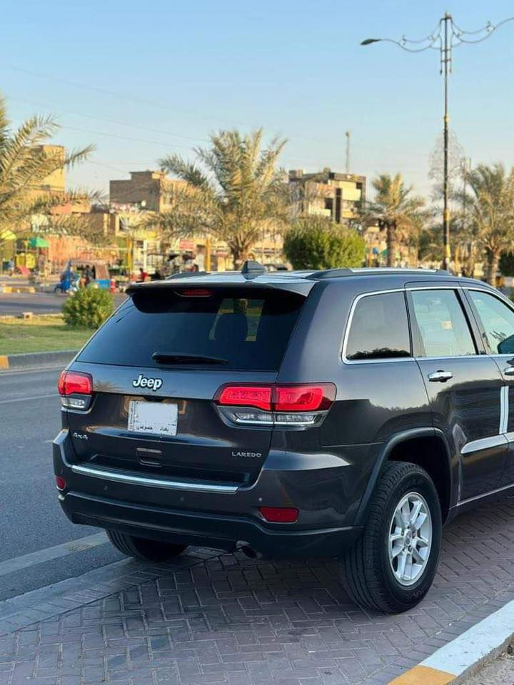 السلام عليكم ، جيب للبيع 2020  فور ويل ، فول فتحه وشاشات وحساسات وتخم تاير كامل وادامه عليها واي نقص مابيها وحادثها موجود بالصور وسونار ايضا والسياره ماشيه 32m 
240 وبي مجال

***********

مكاني ديالى
