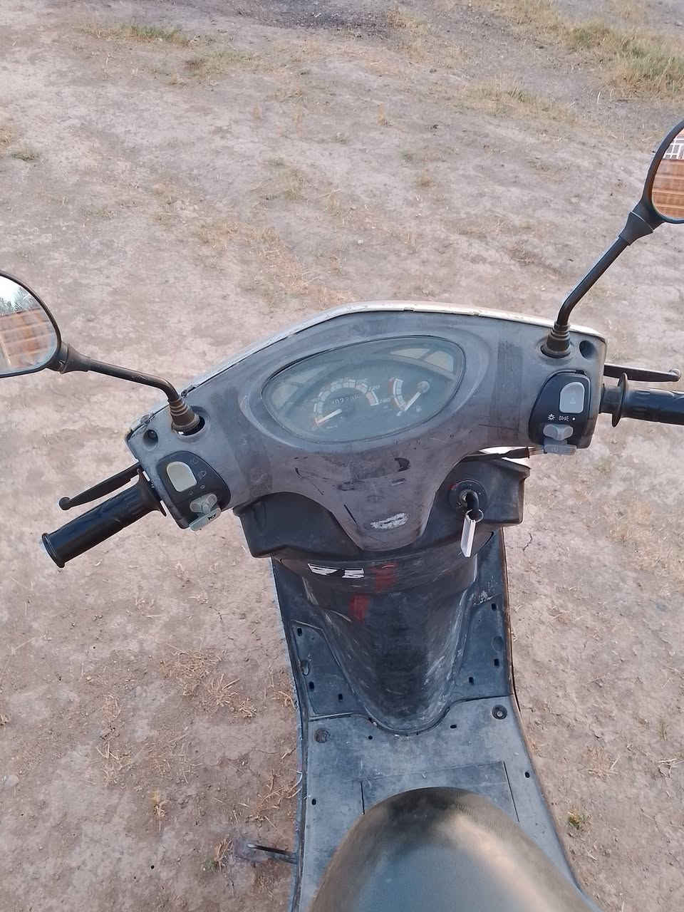 دراجة ماكس للبيع ومراوس نضيفة س 400 مكان مسارة على طريق بسع البور اتصل ***********
