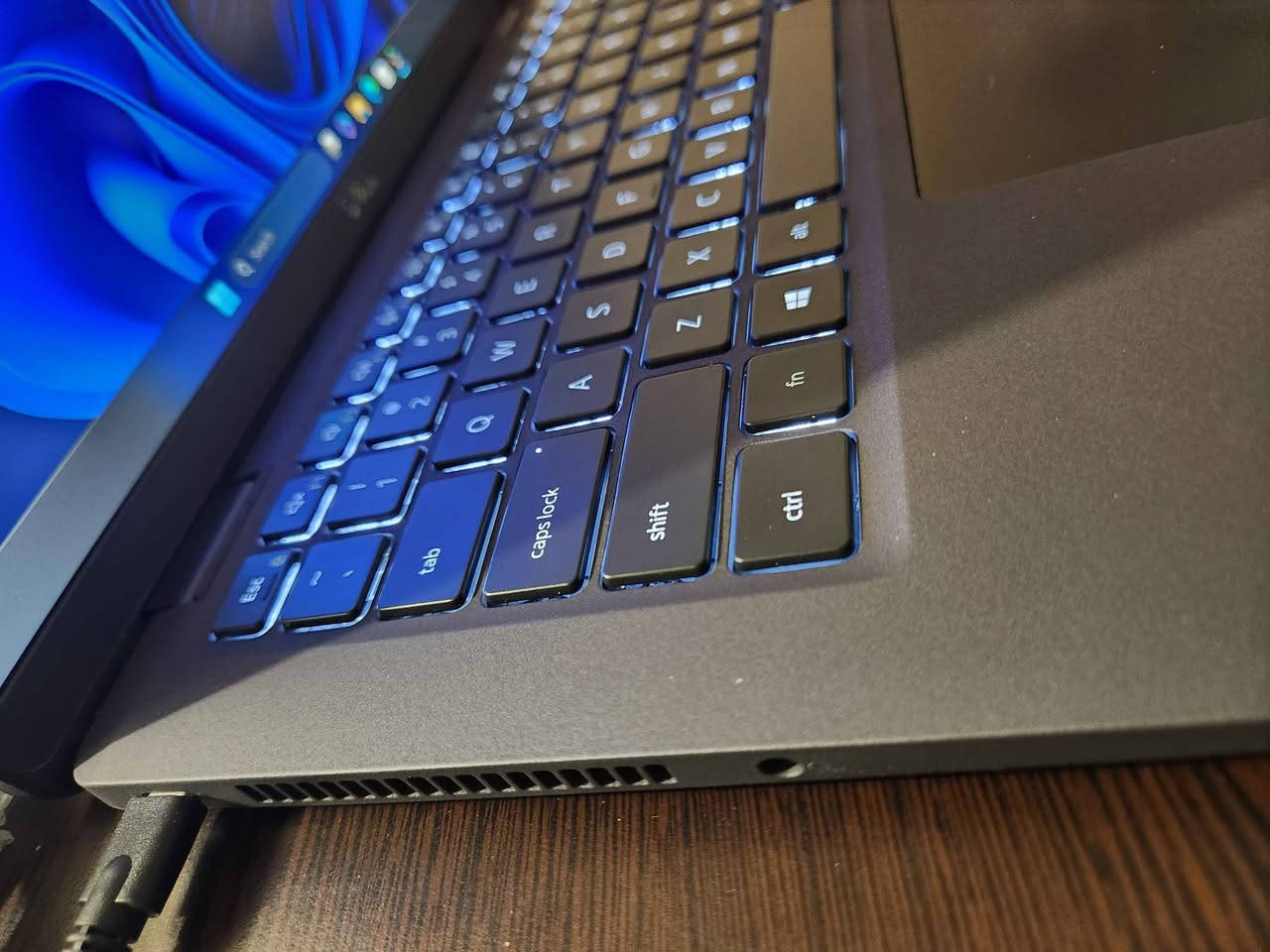 السلام عليكم 
لابتوب ديل 7420
معالج i5 جيل 11فئة قوية g7
للبرامج الهندسية والالعاب
كرت شاشة داخلي قوي 8 gb Intel iris 
ssd 256 nvme 
Ram 16 ddr4 
شاشة 14.1 FHD
بطارية 5 ساعات
بصمة اصبع وكيبورد ضوئي 
شحن تايب سي 
ضمان شهر 
السعر 375 الف 
موجود توصيل للمحافظات أربيل, العراق


**إذا كنت صاحب هذا الإعلان وتريد حذفه لأي سبب، رجاءا أرسل رسالة إلى الدعم الفني**