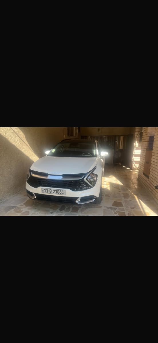 سلام عليكم
للبيع كيا سبورتج موديل 2023
وراد امريكي
سياره فول موصفات 
بنراما 
رادار امامي خلفي
حساسات اماميه خلفيه 
توقيف ذاتي 
تحديد مسار 
شاشه كار بلي 
كامره دواره 360 
كشنات جلد تدفئه 
داخل اسود 
لد امامي ابيض 
لد خلفي 
سياره ماشيه 50km
سياره فول موصفات 
سياره بيها صبغ بنيد وجاملغ بارد فقط 
ايرباك طاك وراجع سستم 
لون ابيض صدفي 
سياره مابيها كل نقص
سعر سياره 208 وبيها مجال بسيط 
رقم بغداد باسمي هزه جديده ورقم جدد
مكاني بغداد حي الخضراء مقابيل العامريه 
الكرخ
***********
