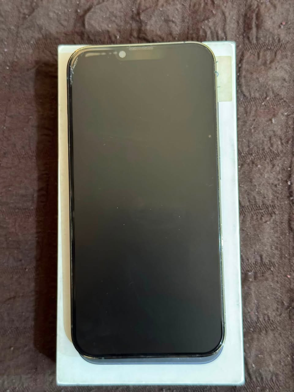 13 برو ماكس بطاريه 77  شاشه اصليه مبدل فقط ظهر ذاكره 256 نظافه 95بالميه السعر 650 للاستفسار ***********
