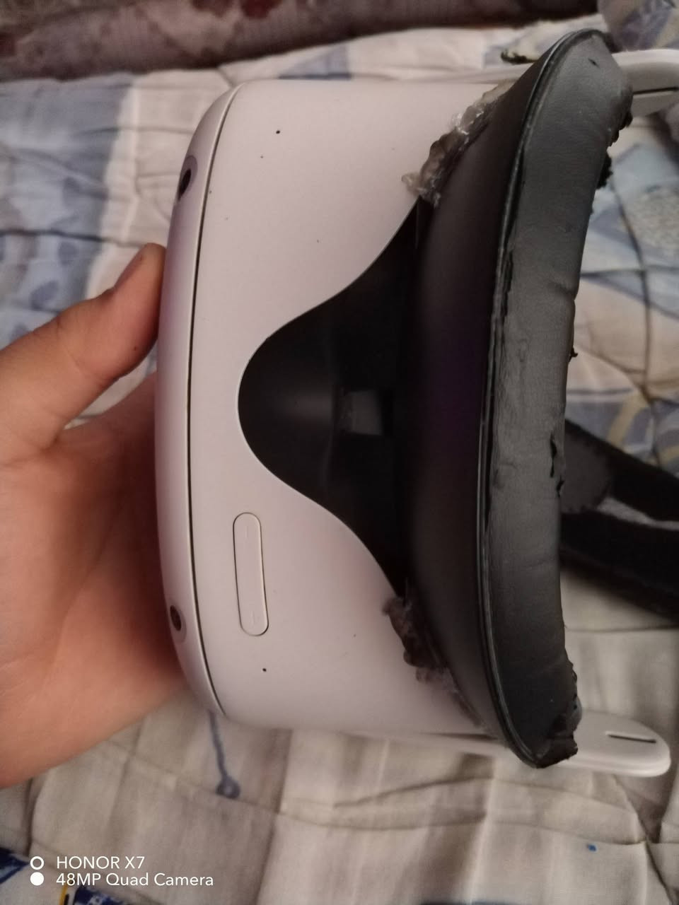 السلام عليكم عدي جهاز vr oculus2 لبيع ب 150 وقابل للتفاوض الجهاز مابي يدات


**إذا كنت صاحب هذا الإعلان وتريد حذفه لأي سبب، رجاءا أرسل رسالة إلى الدعم الفني**