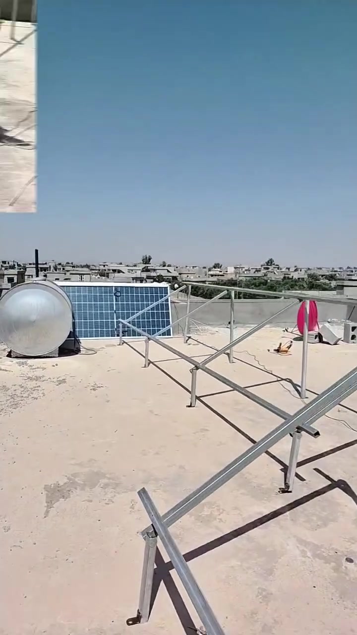 على بركة الله تعالى
تم بعون الله تنصيب منظومة طاقة شمسية متكاملة ذات كفاءة عالية ومواد عالمية مضمونة، لتوفير طاقة مستقرة وأداء قوي يدوم لسنوات طويلة.

🔹 20 أمبير نهاري
🔹 17 أمبير ليلي 

تتكون المنظومة من :-

▪️ انڤيرتر 12 كيلو فلتسي العملاق، بمواصفات عالمية وأداء عالي الكفاءة.

▪️ بطارية فلتسي سعة 17.5 كيلو، نوعية ممتازة جداً وعمر تشغيلي طويل.

▪️ ألواح لونجي 645 واط HIMO X10 وجهين، بضمان 20 سنة وكفاءة إنتاجية عالية.

▪️ هيكل حديد مغلون مقاوم للصدأ والعوامل الجوية.

▪️ بورد قواطع حماية متكامل لضمان أعلى درجات الأمان.

▪️ أسلاك ربط نحاس 6 ملم عالية الجودة لتحمل الأحمال بكفاءة عالية.

▪️ مع جميع الملحقات والتفاصيل الخاصة بمنظومات الطاقة الشمسية.

نوفّر لكم الجودة، الضمان، والدقة في التنفيذ بأيدي مختصة وخبرة موثوقة.
الطاقة الشمسية اليوم ليست رفاهية، بل استثمار حقيقي للمستقبل وتوفير دائم للطاقة.

للاستفسار والحجز:
📞 ***********
