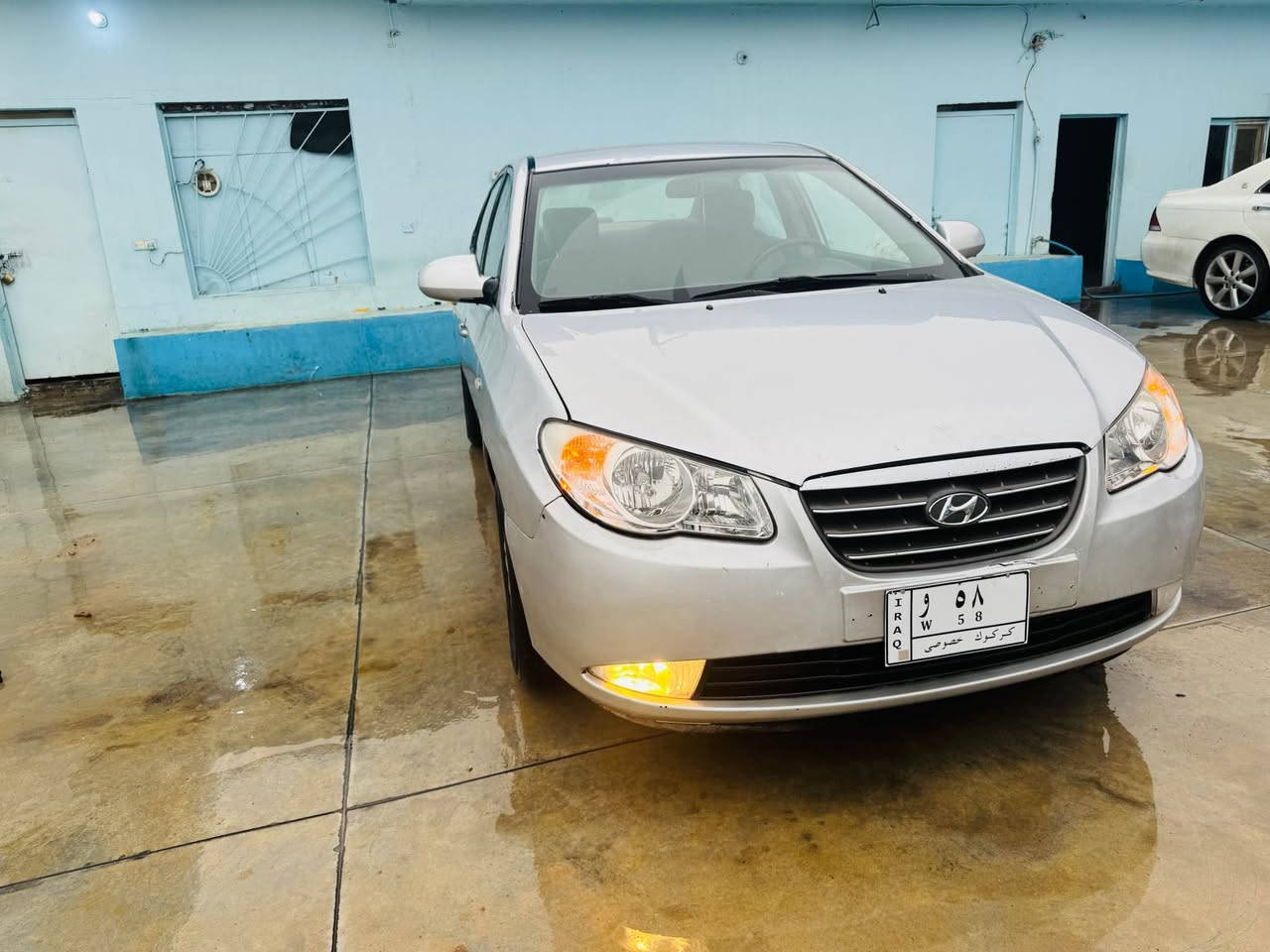 ئاڤانتی 2007
نمونە لە جوانی
گێر مەکینە تەبرید بەشەرت
بەردی گزۆز بەشەرتە
دەعمو لێدراو کەڤەر بەشەرتە
سەقف شوشەیی
کوشن جلد و هیتەر تەبرید لەمس
کامل مەسرەف کراوە
٤٨ گەڵاو کەمێک مەجال
***********
چوارقورنە رانية, السليمانية
