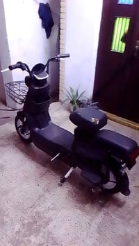 دراجة شحن • تحتاج بطاريات • بغداد حي العامل