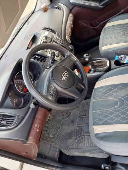 سلام عليكم  كيه سيراتو كفاله عامه بس بيه بارد باب سايق مامعدل وبيه يم قبق البانزين تعمير  بس ولباقي كفاله سياره اخت ازيرو رقم صلاح الدين  مداور ثاني يووم ***********خابر واني حاضر
