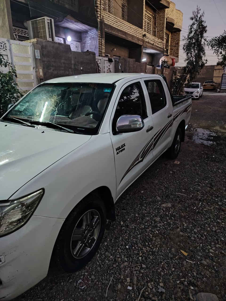 السلام وعليم سياره مديل ١٤ شاصي ١٩سياره جهزه من كلشي سعر١٩٥؟بيه مجال مكان سياره بغداد بسمي ***********
