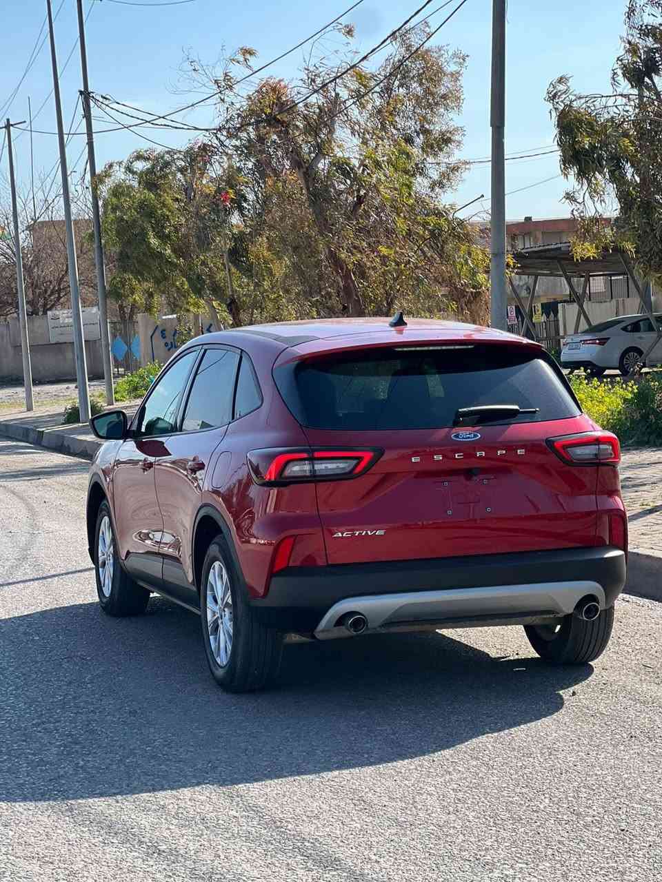 فورد اسكيب اكتيف موديل ٢٠٢٥ مواصفات شاشة و تحكم قيادة كامل رادار و كيج ذكي و نضام اقتصادي سيارة ماشي ٣ الف فقط بهاء جاملغ يمين شوية من بنيد صور حادث موجودة مكفول من دواخل بشرط سعر ١٣٨ ورقة ترقم شمالي مكان اربيل شراي يتصل 
***********
***********
