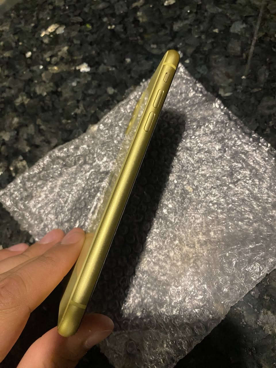 السلا عليكم
11 عادي 
لون اصفر 
ذاكرة 64 
بطارية 71شرط قطارة بل شحن ضمانك يوم كامل 
الجهاز كلو شرط ما واصل مصلح 
{دبل سيم نموذج ch}
ادفع سعر عجبني ابيعك 
للاستفسار ***********
(رجاء لا تفوت خاص تكلي شبي مابي مذكور كامل تفاصيل )
العنوان موصل ايسر حي المزارع
