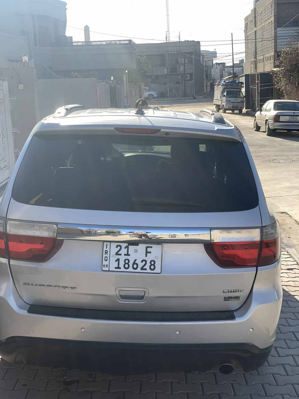 سلام عليكم للبيع دوج دورنكو موديل2011 فئة CREW السياره فول موصفات عدا الفتحة كير محرك مامفتوح تبريد السياره من الدعامية لدعامية شرط السياره رقم سليماني رقم سنوية كله جديد دفتر بانزين موجود السياره:.
1.محرك3600
2.تشغيل بصمة وبصمة ابواب
3.دخول ذكي
4. صندوك كهربائي و شفط
5.كشنات جلد
6.سبعة راكب
7.كشنات كهربائي
8.مرايات هيتر 
9.حساسات خلفيه
السياره بدون ضربة بي ملاحظات بسيطة مكان السياره كركوك للاستفسار ***********
