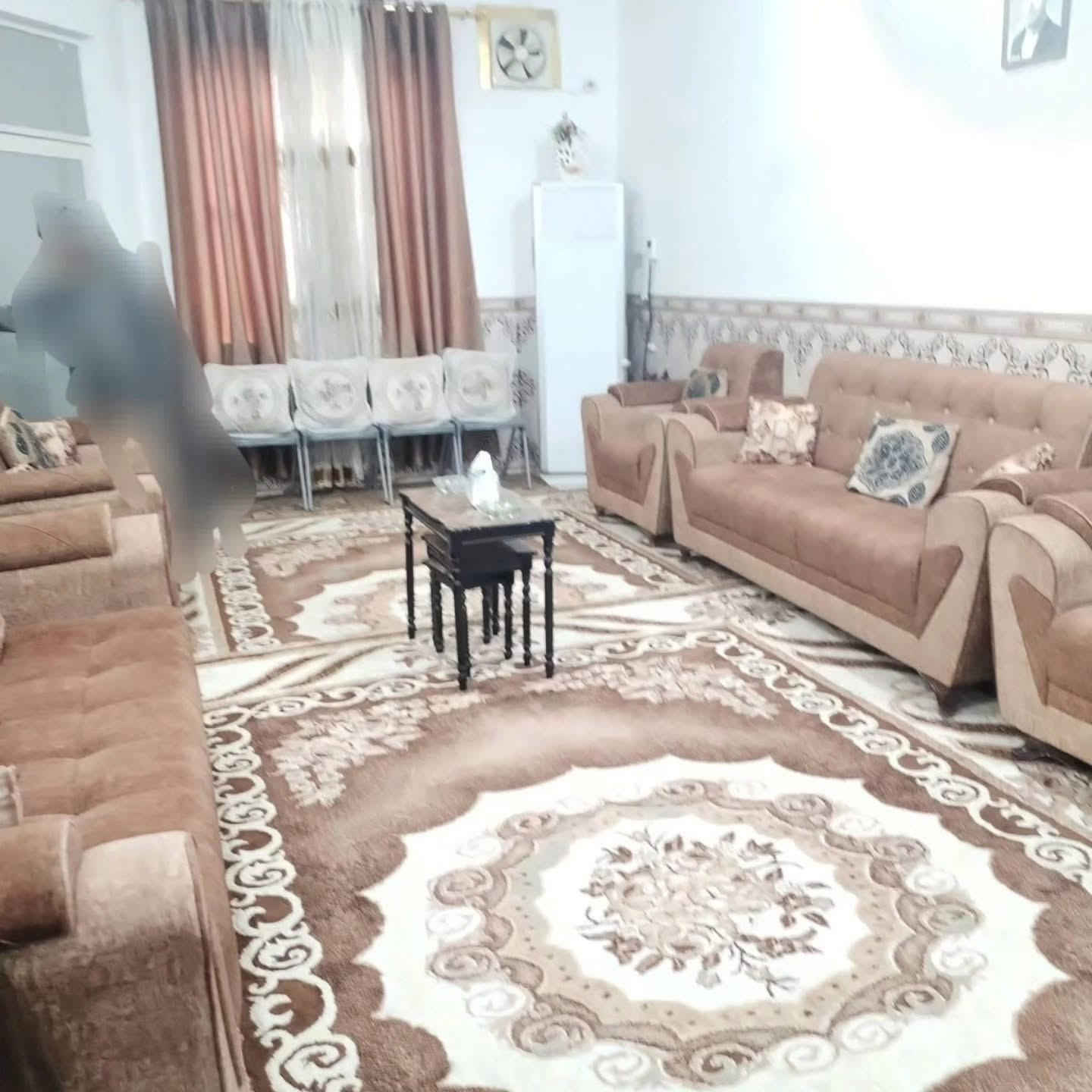 بيت للبيع موقع ممتاز 
بالشرقي خلف البريد مساحته ١٧٤
طابقين مسلح بناء حديث 
للاستفسار اتصل على الرقم
 *********** واتساب او خط
