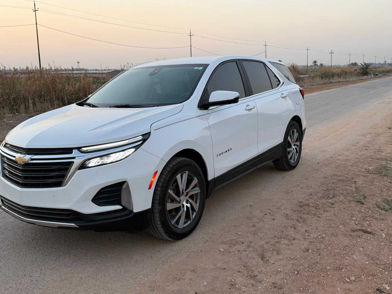 شوفرليت إكوينكس 2024 بحالة الوكالة! 🌟
سيارة عائلية، اقتصادية، وبمظهر رياضي أنيق. جاهزة للاستخدام ولا تحتاج لأي مصاريف. (دخول جديد )
الموديل: 2024 Ls فول عده الفتحه 
المسافة المقطوعة: 12mi
المحرك: 1.5 لتر توربو (قوي واقتصادي جداً في الوقود)
المواصفات:
بصمة تشغيل ودخول ذكي.
شاشة كبيرة تدعم Apple CarPlay و Android Auto لاسلكياً.
نظام رادار وتحديد مسار.
كاميرات عدد 4 /360درجه  وحساسات.
صالون واسع ومريح جداً للمسافات الطويلة.
الحادث جداً بسيط تصليح بسيط في قبق الصندوق والباقي. كفاله عامه السياره دخول جديد وباسمي وايرباكات كلها سليمه 
اي استفسار الاتصال على الرقم 
📍 الموقع: كربلاء 
📞 للتواصل والاستفسار
 ***********
***********
