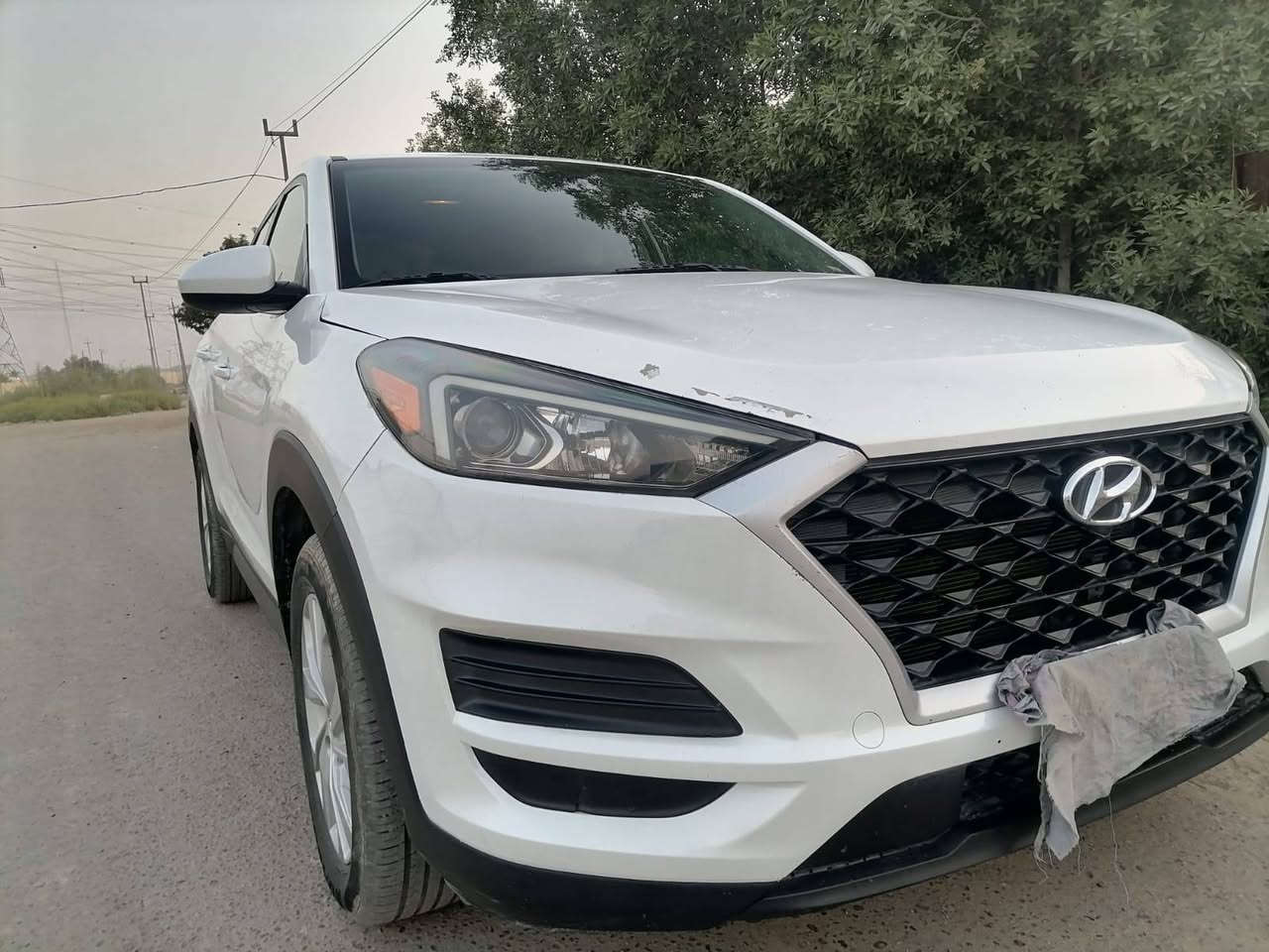توسان 2019 وارد امريكي
حجم المحرك 2000 GDI
حادثه فقط خشم البنيد
بدون دواخل بدون صبغ 
بدون معحون دعاميه الاماميه ابلاديه 
رقم بغداد الجديد بسمي ثاني يوم تحويل
سيارة جديده عله ايدي جديده تبريده البلادي ثلج تخم تاير سيارة جاهزه من كل شي
مكفوله من كلشي تاخذه سونار يطلع غير شي تاخذه بسعر الي تريده 
مواصفاتها شاشه فول تحكات ستيرن 
اوتو هولد  سايد بريك بصمه
باقي مواصفات معروفه

مكان بغداد - دورة -السعر 148 وبيه مجال بسيط
رقم هاتف : ***********

