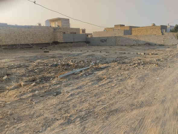 السلام عليكم للبيع قطعه ارض طابو زراعي سند 25 مداور المكان حي منصور نزلت ابوالمخضر قريبه علشارع *********** بي واتساب
