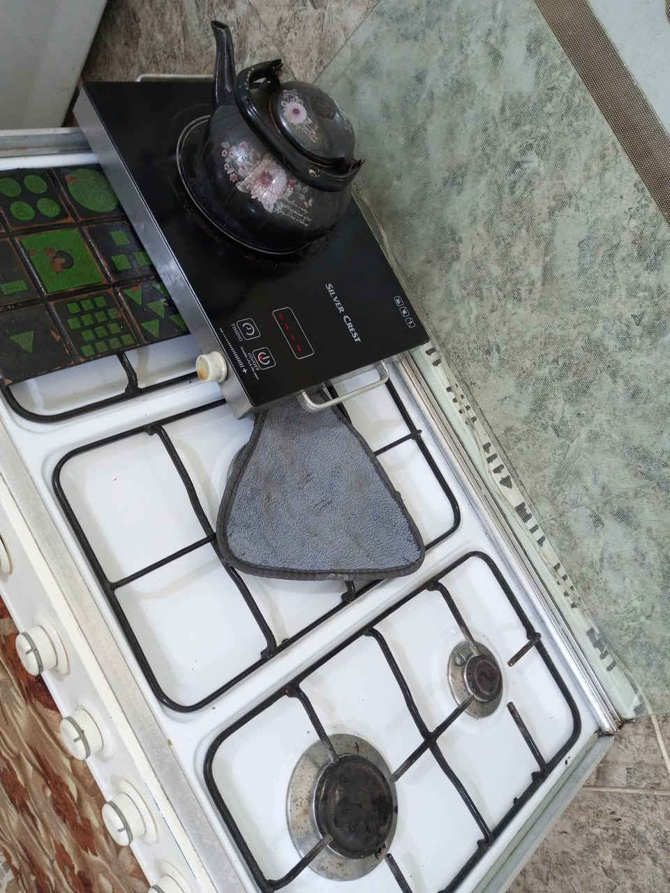 طباخ للبيع شغال مكسوره جامت الفرن واكو عين ماموجوده ب50وبي مجال


**إذا كنت صاحب هذا الإعلان وتريد حذفه لأي سبب، رجاءا أرسل رسالة إلى الدعم الفني**