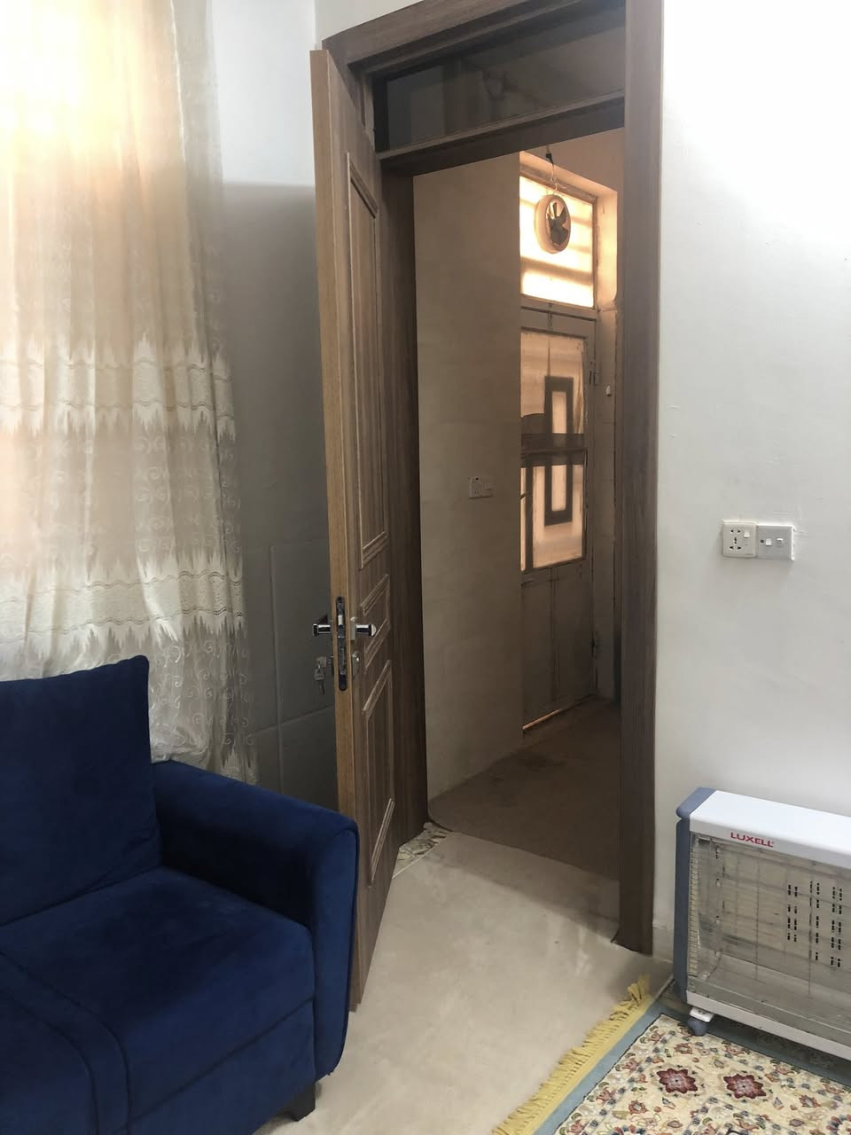 بيت للبيع ٥٠متره  غرفتين نوم حمامين اقل  ثاني بيت عن الشارع العوان كربلاء اللوبيات ينطفي الى شارع الحداد  شارع سيد علىي القاضي الستفسار الى هذا الرقم***********
