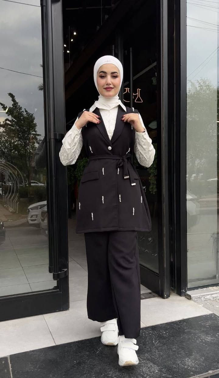 سوت قطعتين مبطن ستن 

قياسات من 38 الى 48 
قماش دابل نسيج تركي نخب اول 
طول البنطرون 100 سم 
طول اليلك 83 سم 
طول العارضة 167 سم
للحجز مراسله الصفحه


**إذا كنت صاحب هذا الإعلان وتريد حذفه لأي سبب، رجاءا أرسل رسالة إلى الدعم الفني**