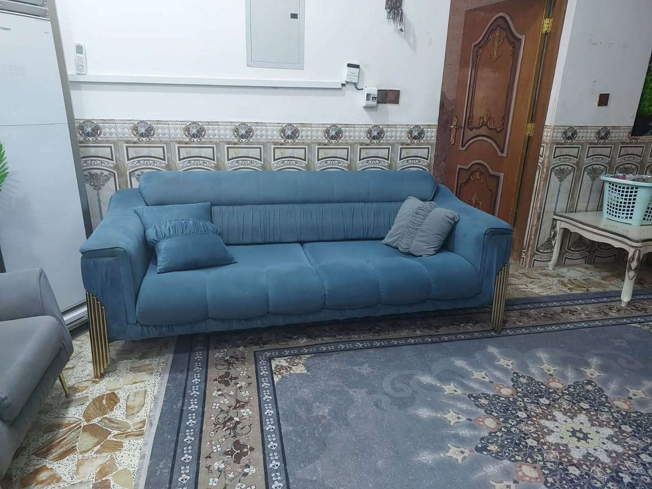 تخم وبردات للبيع  باسعار مناسبة للاتصال***********
