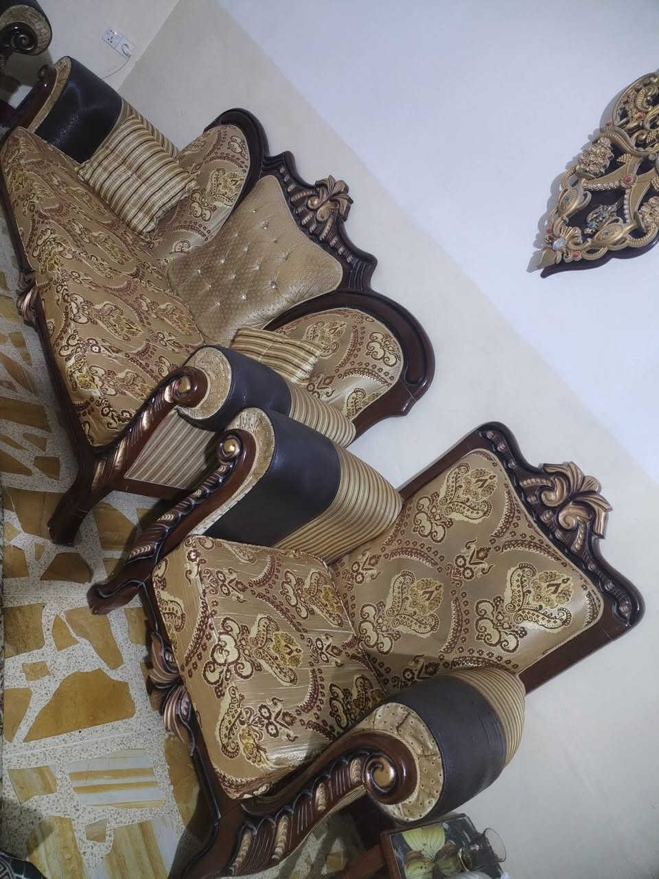 السلام عليكم  تخم  كامل للبيع السعر ٣٥٠
عنواني قضاء الدور 
***********
