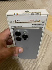 أيفون 15 برو ماكس ذاكرة 256 ضمان ماستر نضافه 100‎%‎ بطاريه 92 السعر 75...