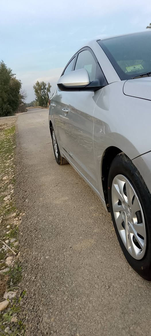 السلام عليكم
النترا 2019 وارد امريكي مكينة 2000دوش 
نص فول كامرا وشاشة تحكم ستيرن  نضام سبورت ماشية 45 الف كير ومكينة مكفولات
ضرر جاملغ خلفي رقم ديالى الجديد مكان ديالى ناحية كنعان السعر 150
الرقم *********** غير متواجد ع الفيس
