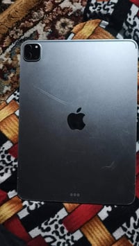 ايباد ١١ • ١١ انش • بابل