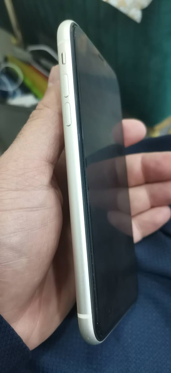 ايفون 11 اصلي مكفول من الفتح التبديل
شرق أوسط دبل سيم كارت ذاكرة 128 بطارية 73٪
السعر 230 الف
*********** مكاني نجف
