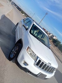 جيب لاريدو مديل ١٣ وارد أمريكي فول مواصفات واحد علا واحد كفاله من لغود...