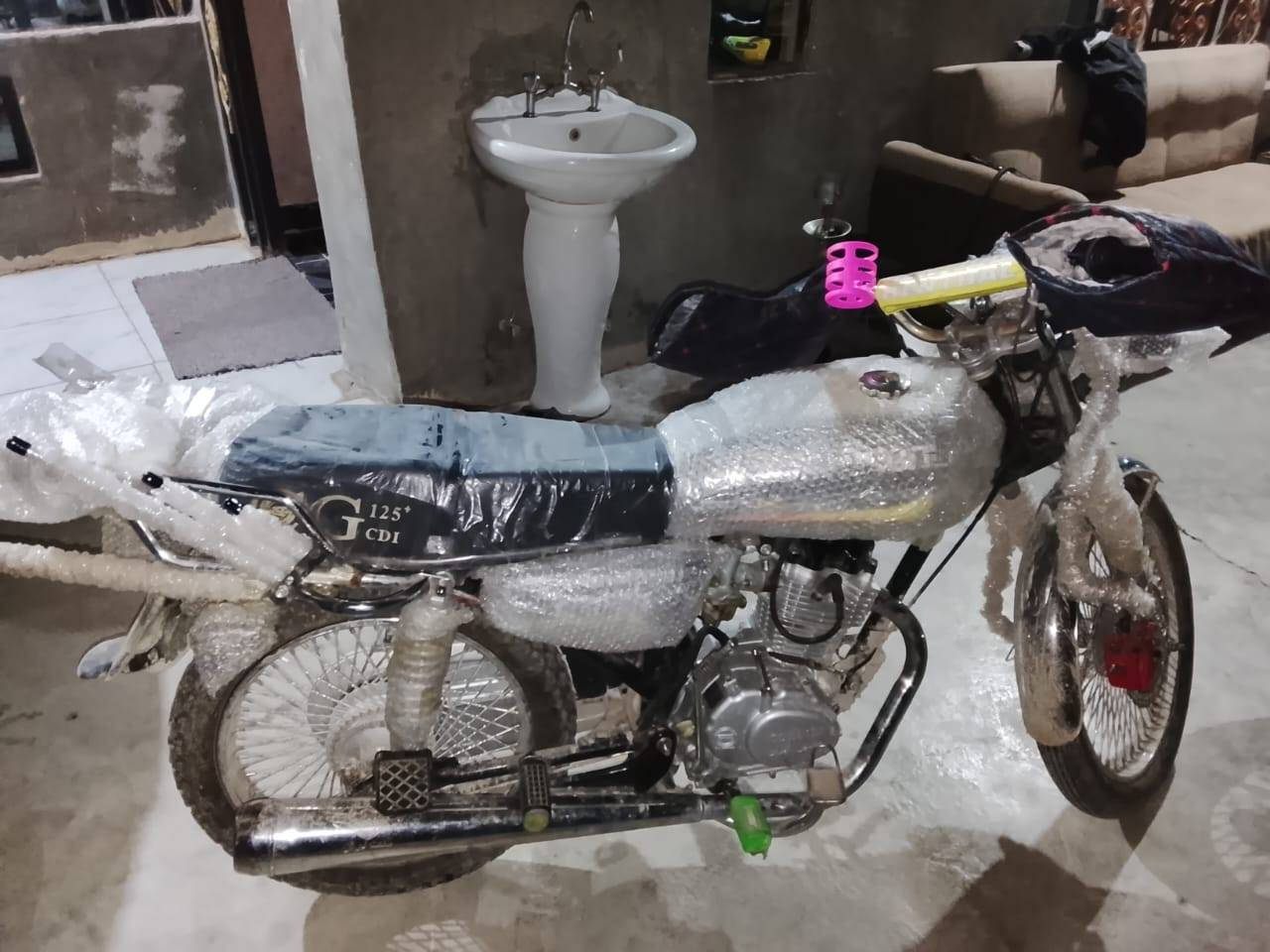 تايكر ٢٣ للبيع او مراوس بسيفان   ***********
