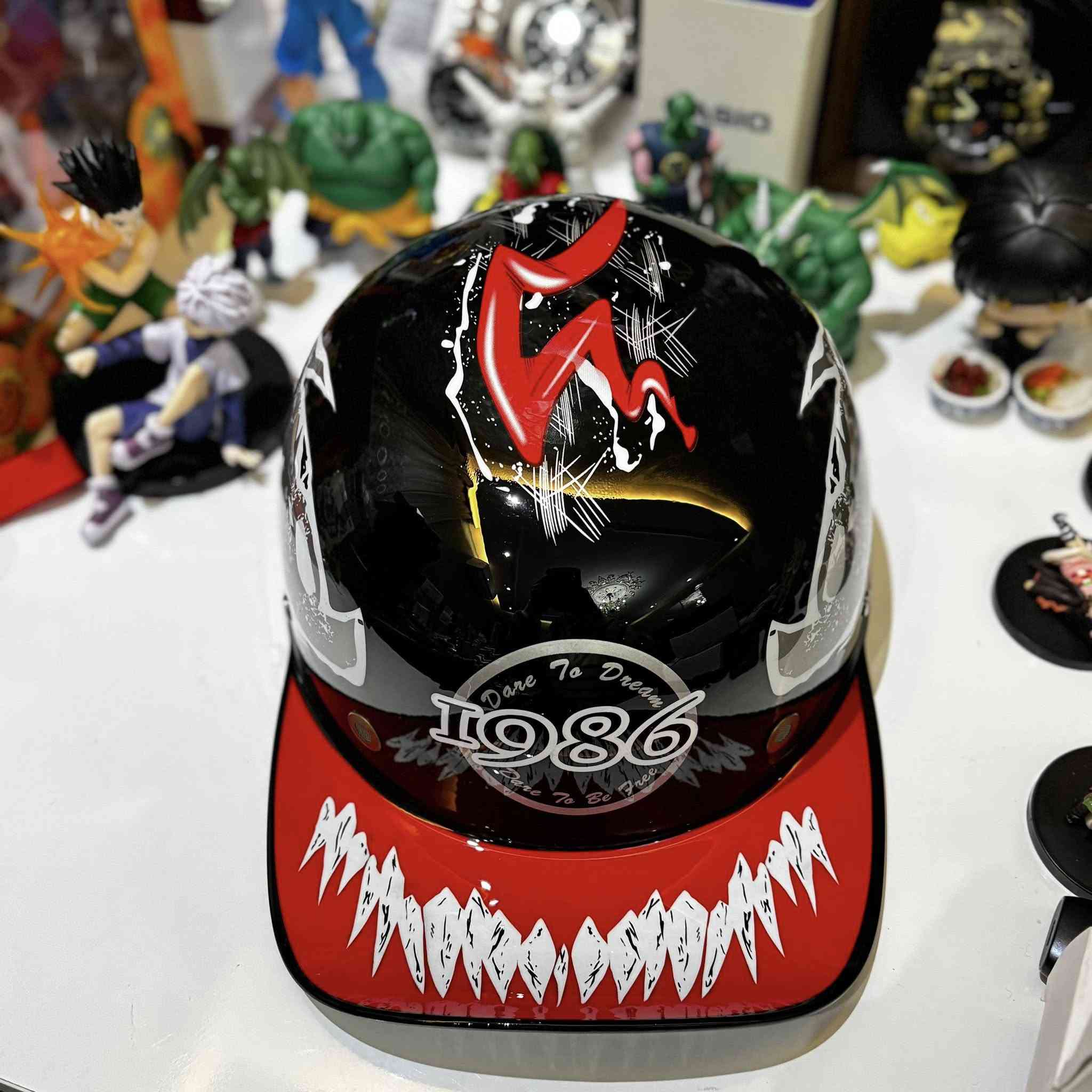 قطعة مميزة وغريبة جدا !! 
خوذة دراجة ڤينوم ماركة اصلية 
موديلها يخبل وشكلها رهيب 
مختومة DOT اصلية ضد الصدمات 
الي مهتم يراسل ع الخاص 
توصيل محافضات متوفر


**إذا كنت صاحب هذا الإعلان وتريد حذفه لأي سبب، رجاءا أرسل رسالة إلى الدعم الفني**